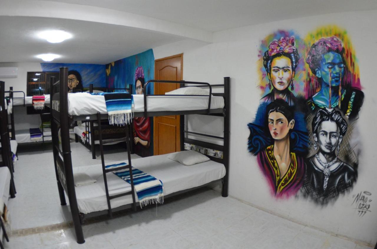 Fiesta Party Hostel - Cancun Exterior photo